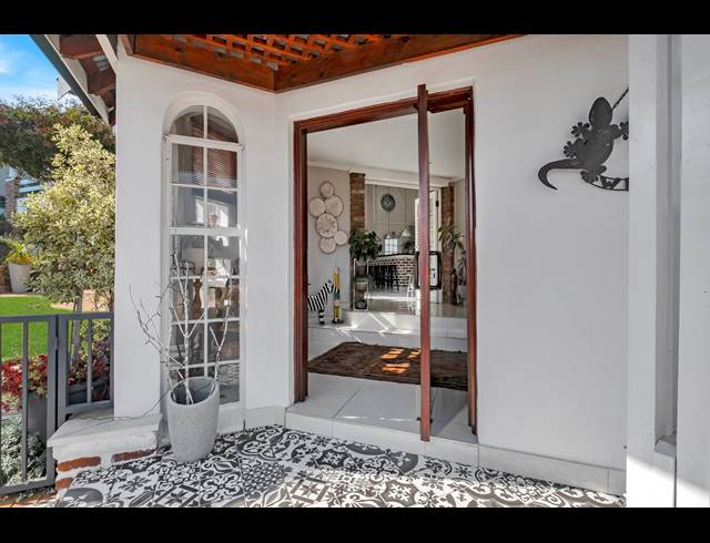 4 BEDROOM HOUSE FOR SALE IN LINDEN